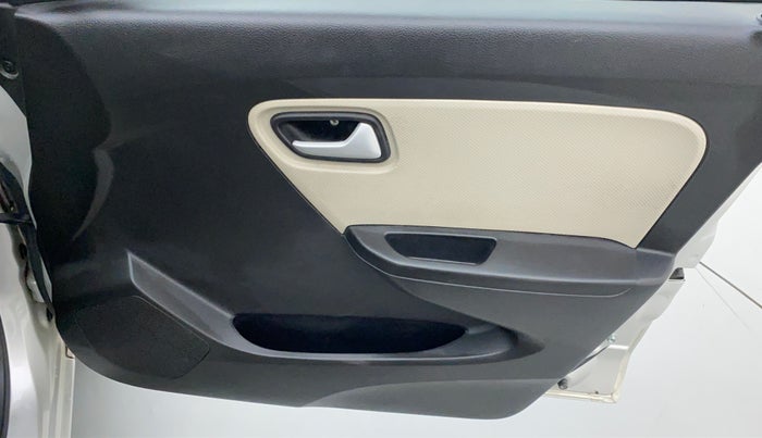 2021 Maruti Alto VXI, Petrol, Manual, 32,038 km, Driver Side Door Panels Control