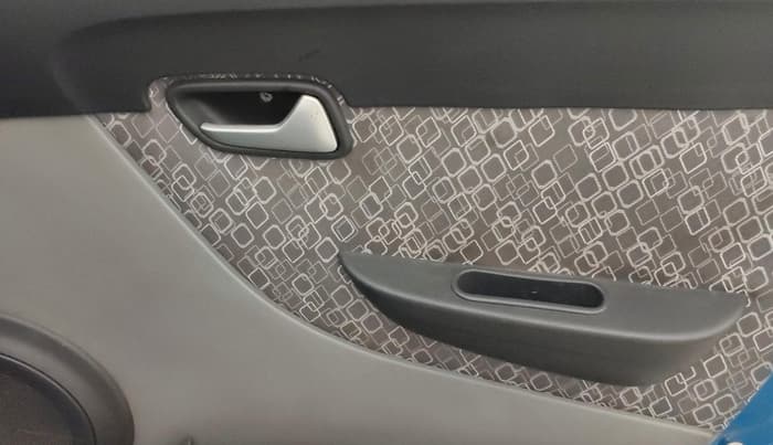 2018 Maruti Alto 800 VXI O, Petrol, Manual, 77,579 km, Driver Side Door Panels Control
