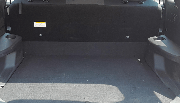 2022 Mahindra XUV700 AX 5 P AT 5 STR, Petrol, Automatic, 34,044 km, Boot Inside