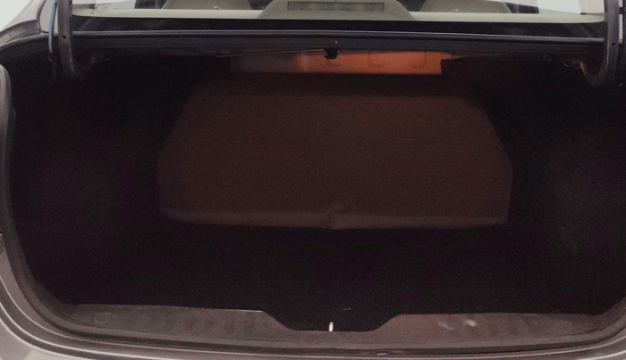2017 Maruti Ciaz ZETA 1.4  AT PETROL, Petrol, Automatic, 67,997 km, Boot Inside