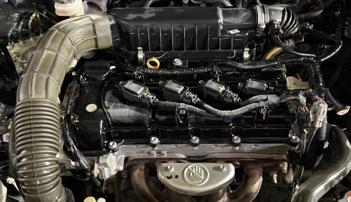 2022 Maruti Ciaz ZETA 1.5 SHVS MT PETROL, Petrol, Manual, 44,304 km, Engine View - Right