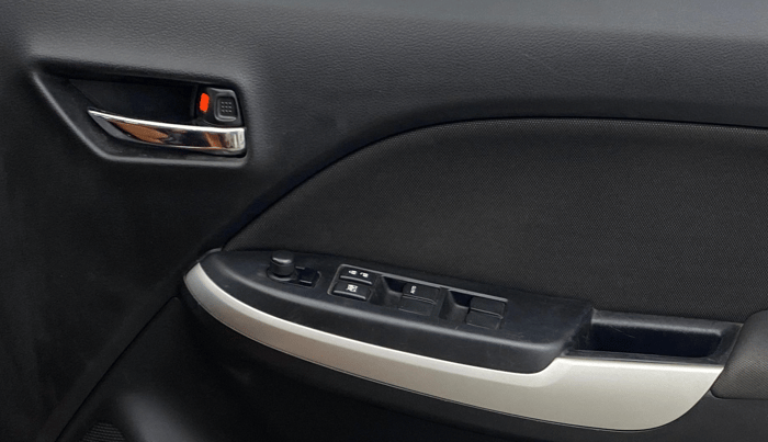 2017 Maruti Baleno DELTA PETROL 1.2, Petrol, Manual, 65,271 km, Driver Side Door Panels Control