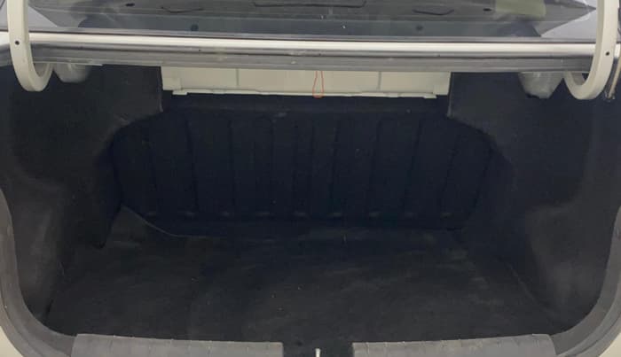 2014 Hyundai Xcent S 1.2, Petrol, Manual, 1,04,408 km, Boot Inside