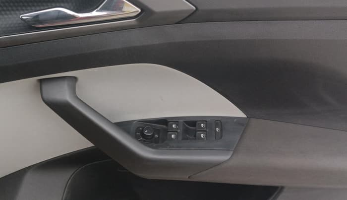2021 Skoda KUSHAQ AMBITION 1.0L TSI AT, Petrol, Automatic, 70,735 km, Driver Side Door Panels Control