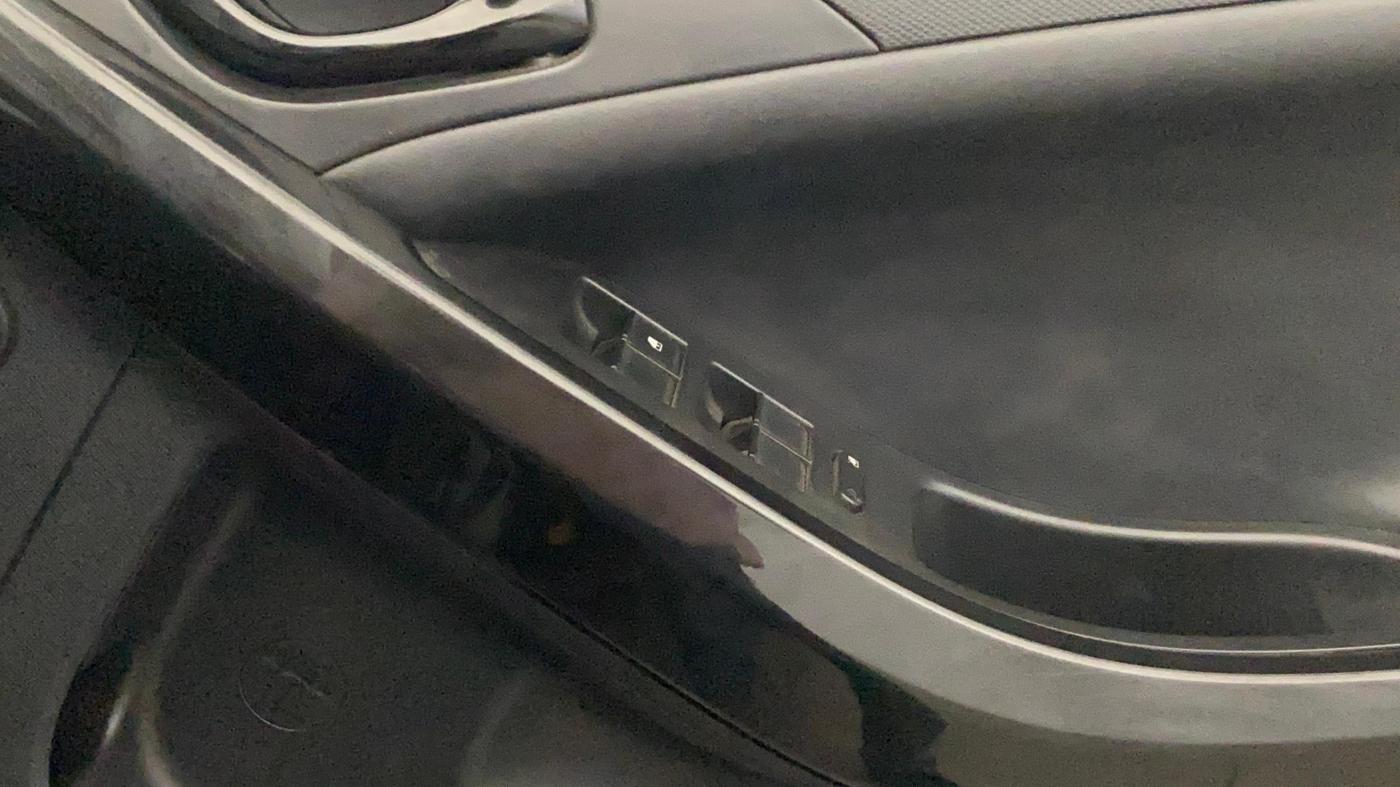 2021 Tata NEXON XZ PLUS PETROL DARK EDITION, Petrol, Manual, 72,054 km, Driver Side Door Panels Control