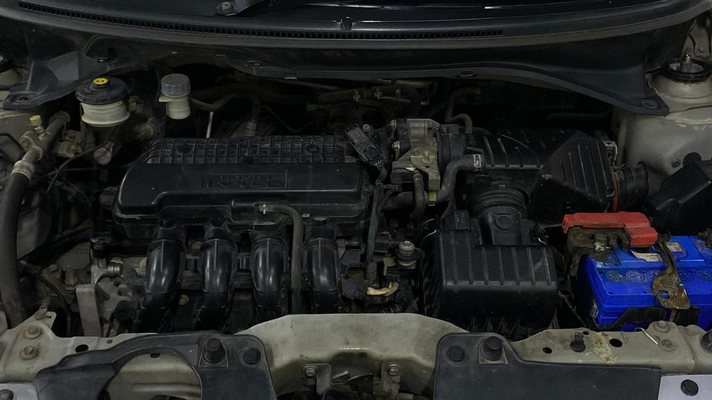 2013 Honda Brio V MT, Petrol, Manual, 93,404 km, Engine View