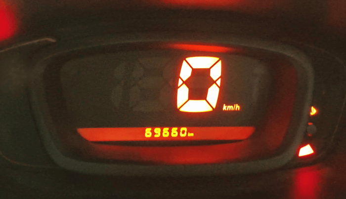 2016 Renault Kwid RXT 0.8, Petrol, Manual, 69,647 km, Odometer Image