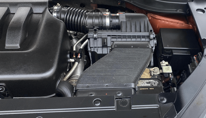 2024 Mahindra XUV700 AX 7 LUXURY P AT 7 STR, Petrol, Automatic, 28,763 km, Engine View - Left