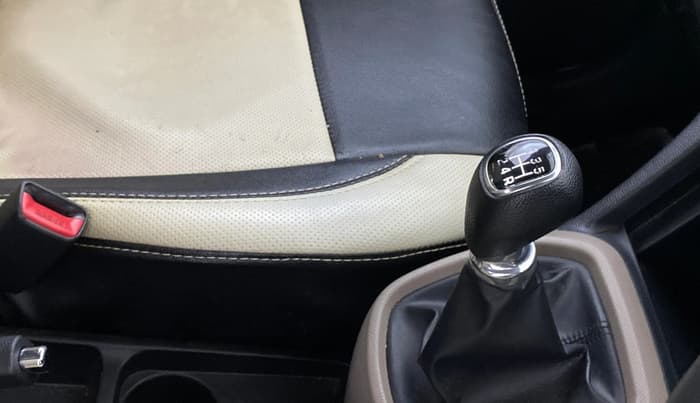 2015 Hyundai Xcent S 1.2, Petrol, Manual, 42,964 km, Gear Lever
