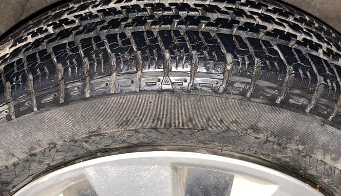 2015 Maruti Alto K10 VXI, Petrol, Manual, 2,937 km, Right Front Tyre Tread