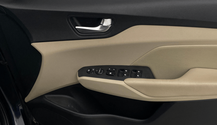 2021 Hyundai Verna SX (O)1.5 VTVT, Petrol, Manual, 57,306 km, Driver Side Door Panels Control