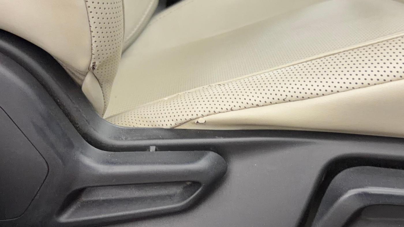 2022 Tata NEXON XZ PLUS (PREMIUM) PETROL, Petrol, Manual, 48,769 km, Driver Side Adjustment Panel