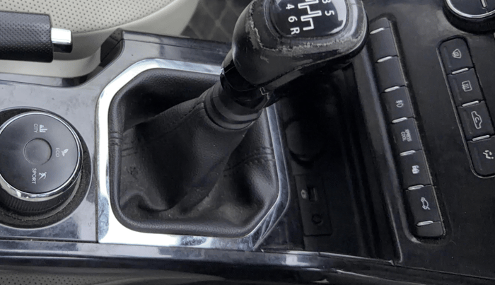 2022 Tata NEXON XZ PLUS (PREMIUM) PETROL, Petrol, Manual, 48,769 km, Gear Lever
