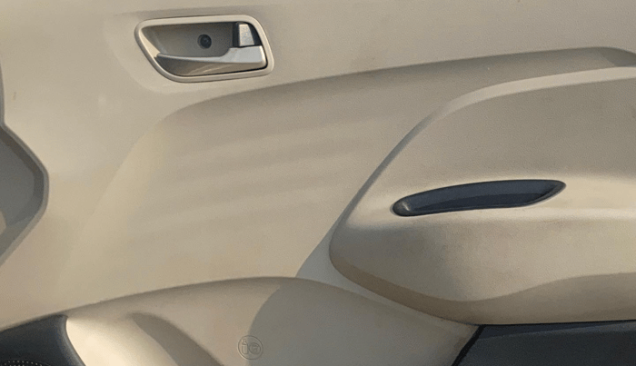2020 Hyundai NEW SANTRO ASTA MT, Petrol, Manual, 76,037 km, Driver Side Door Panels Control