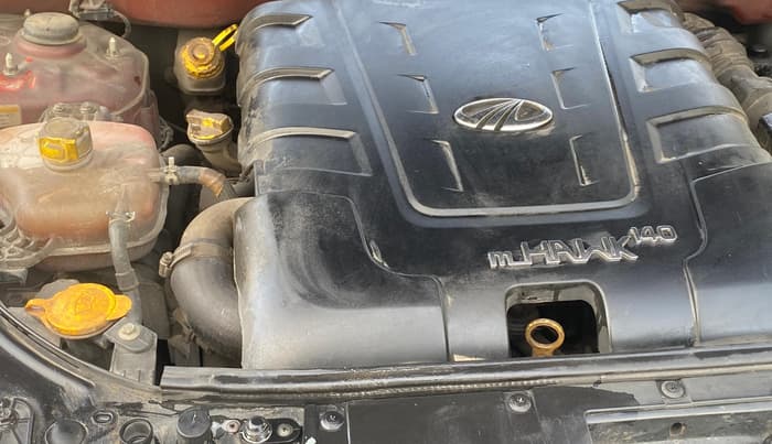 2017 Mahindra XUV500 W10 AT, Diesel, Automatic, 84,161 km, Engine View - Right