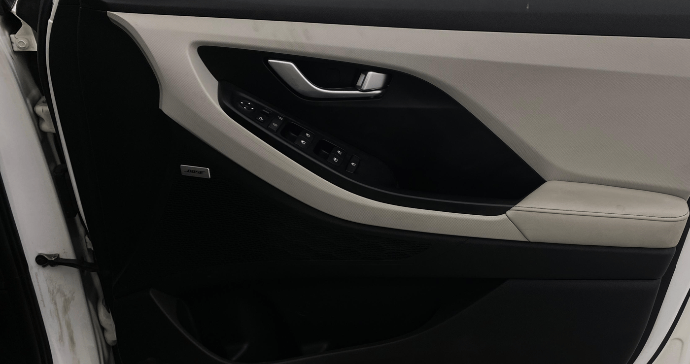 2021 Hyundai Creta SX (O) 1.5 DIESEL, Diesel, Manual, 1,16,722 km, Driver Side Door Panels Control