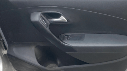 2021 Volkswagen Polo TRENDLINE 1.0L, Petrol, Manual, 56,113 km, Driver Side Door Panels Control