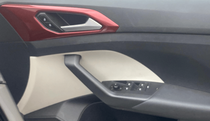 2021 Volkswagen TAIGUN GT 1.5 TSI MT, Petrol, Manual, 75,146 km, Driver Side Door Panels Control