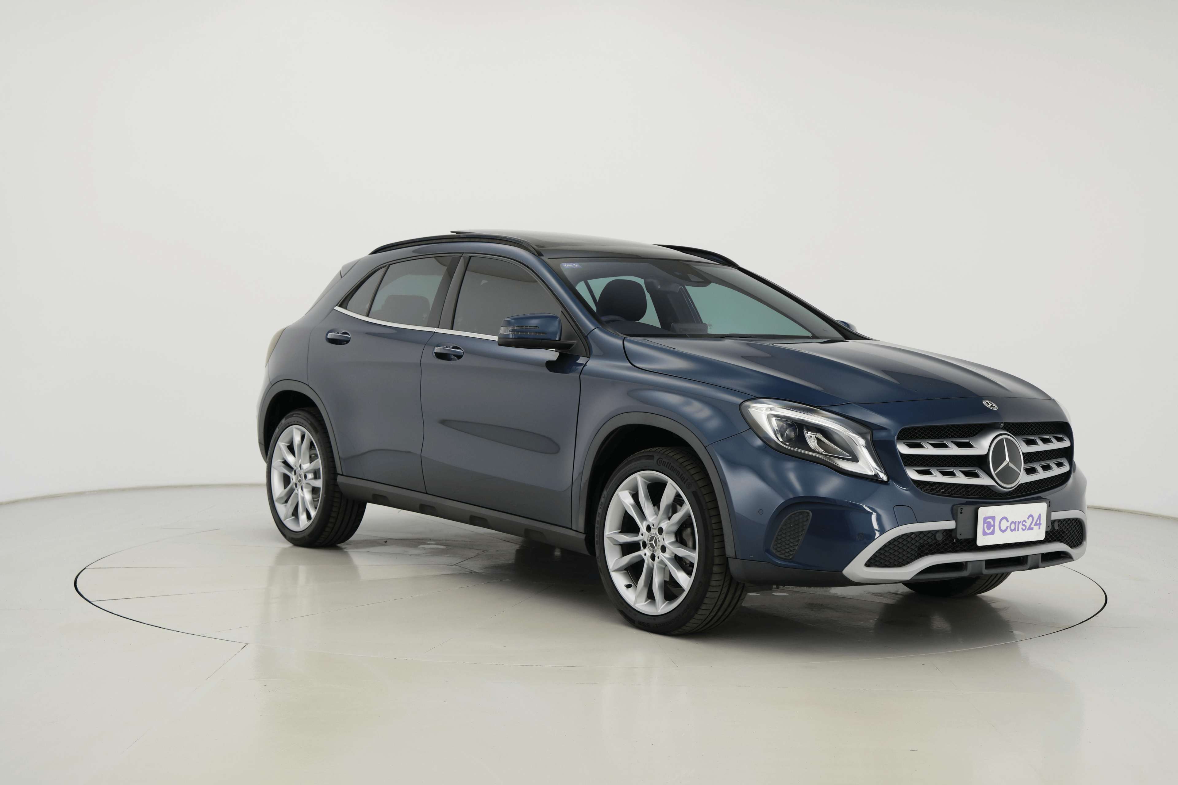 Mercedes-benz GLA image