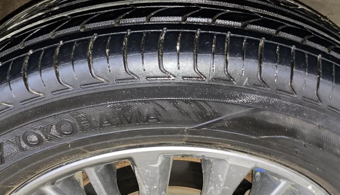 2021 Maruti Ertiga ZXI+ SHVS, Petrol, Manual, 62,252 km, Right Front Tyre Tread