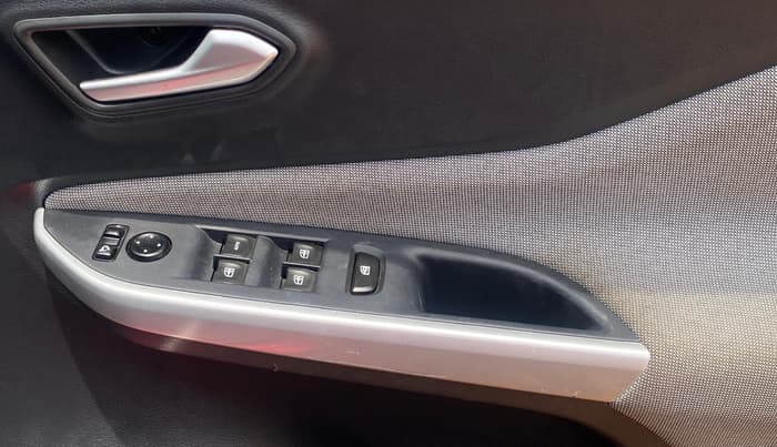 2021 Nissan MAGNITE XV EXECUTIVE TURBO, Petrol, Manual, 10,754 km, Driver Side Door Panels Control