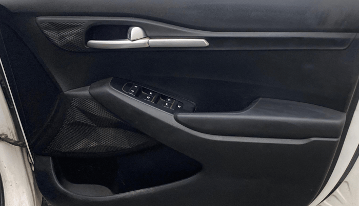2020 KIA SELTOS HTE 1.5 DIESEL, Diesel, Manual, 93,743 km, Driver Side Door Panels Control