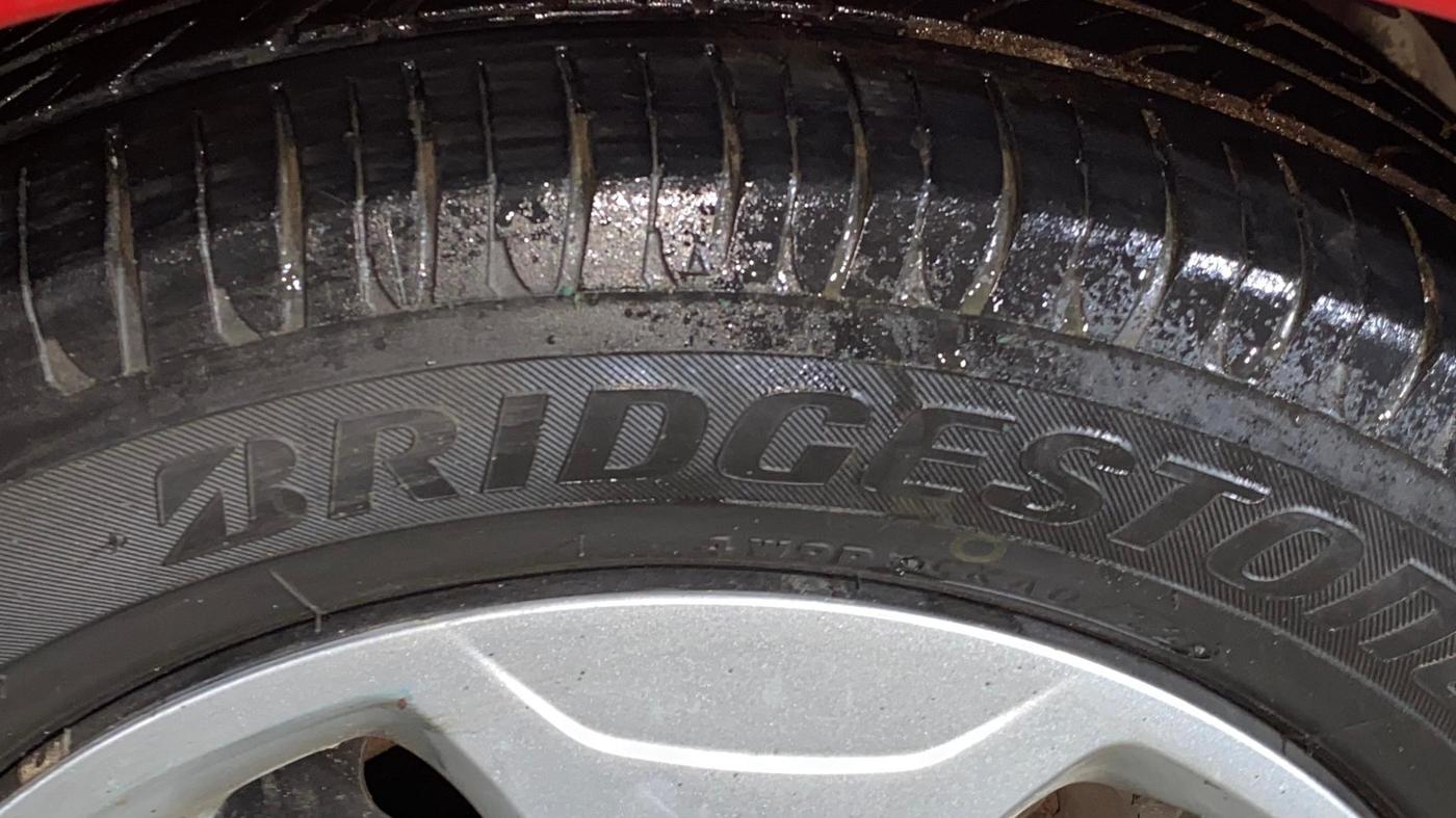 2019 Tata Tiago XT PETROL, Petrol, Manual, 55,589 km, Right Front Tyre Tread