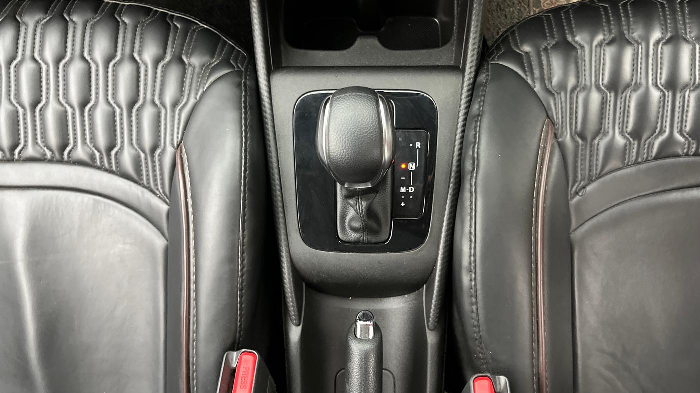 2024 Maruti FRONX DELTA PLUS 1.2L AGS, Petrol, Automatic, 34,092 km, Gear Lever