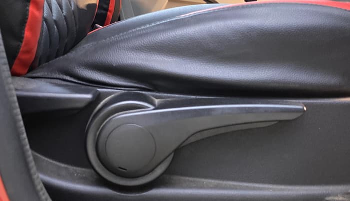 2018 Tata Tiago XZA PETROL, Petrol, Automatic, 27,986 km, Driver Side Adjustment Panel