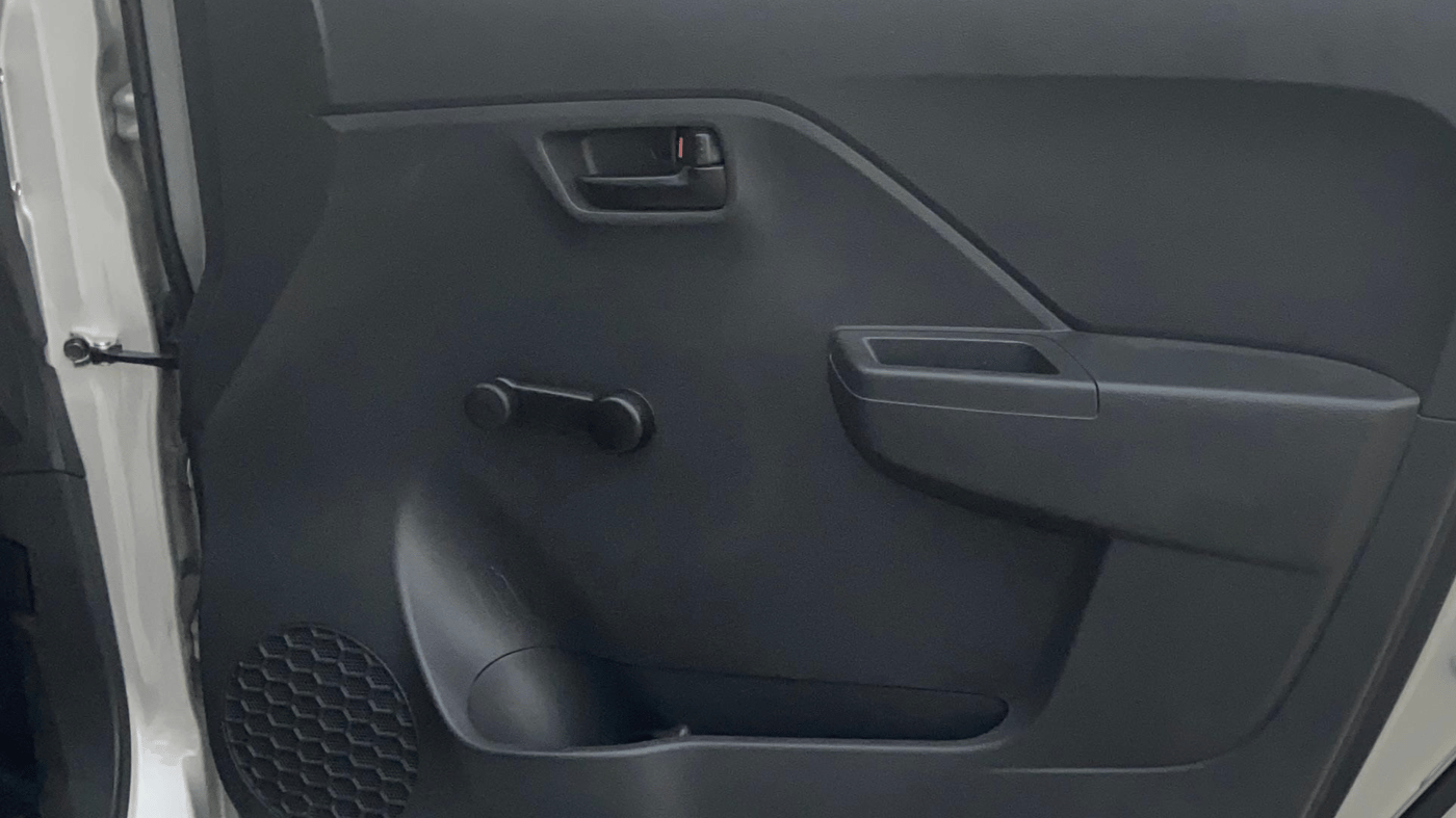 2024 Maruti Alto K10 Std (O), Petrol, Manual, 5,616 km, Driver Side Door Panels Control