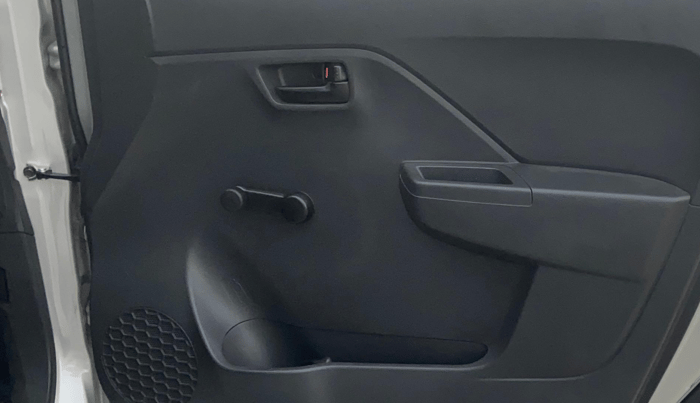 2024 Maruti Alto K10 Std (O), Petrol, Manual, 5,616 km, Driver Side Door Panels Control