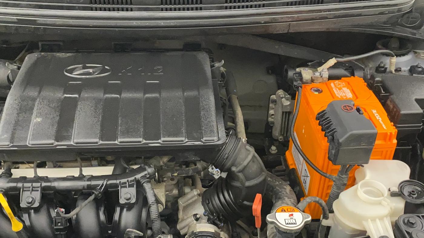 2018 Hyundai Grand i10 MAGNA AT 1.2 KAPPA VTVT, Petrol, Automatic, 33,716 km, Engine View - Left