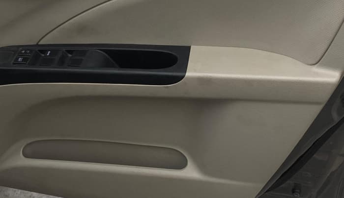 2020 Maruti Celerio VXI, Petrol, Manual, 1,08,602 km, Driver Side Door Panels Control