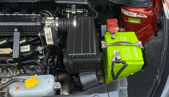 2023 Tata ALTROZ XZ + SUNROOF, Petrol, Manual, 32,388 km, Engine View - Left