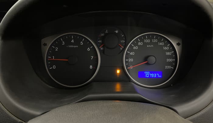 2013 Hyundai i20 MAGNA 1.2, Petrol, Manual, 1,07,910 km, Odometer Image