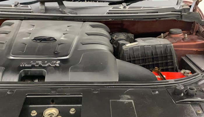 2018 Mahindra XUV500 W9, Diesel, Manual, 1,47,121 km, Engine View - Left