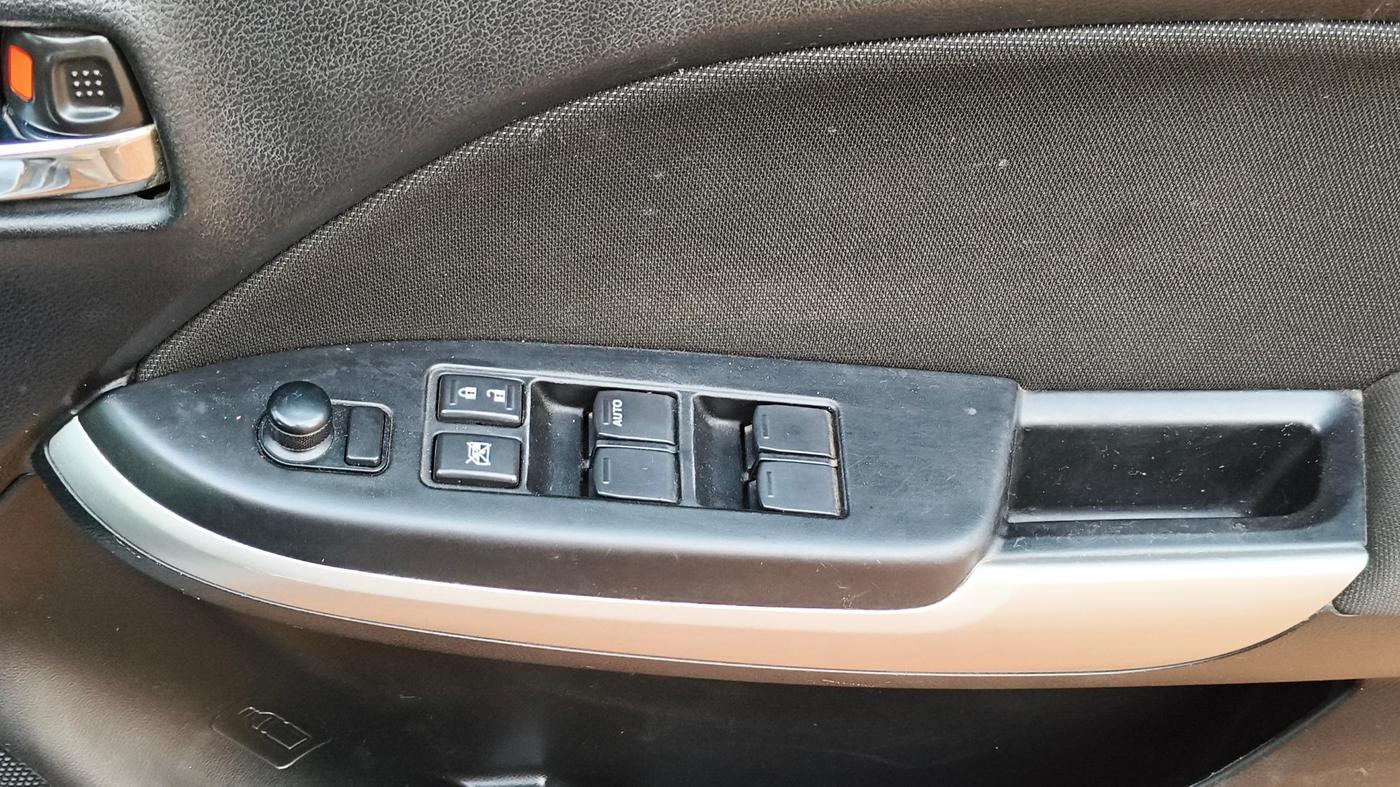 2018 Maruti Baleno ALPHA CVT PETROL 1.2, Petrol, Automatic, 59,893 km, Driver Side Door Panels Control
