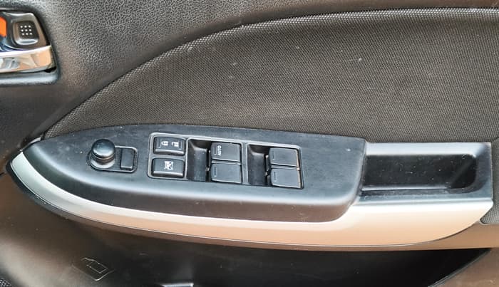 2018 Maruti Baleno ALPHA CVT PETROL 1.2, Petrol, Automatic, 59,893 km, Driver Side Door Panels Control