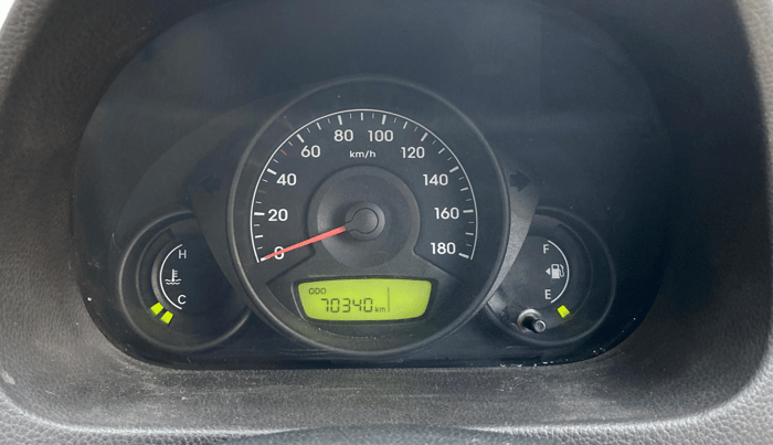 2017 Hyundai Eon ERA +, Petrol, Manual, 70,339 km, Odometer Image