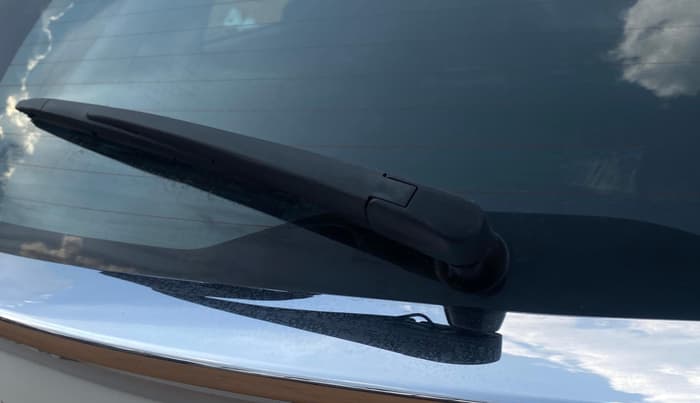 2024 Toyota Glanza V AMT, Petrol, Automatic, 12,198 km, Rear Wiper