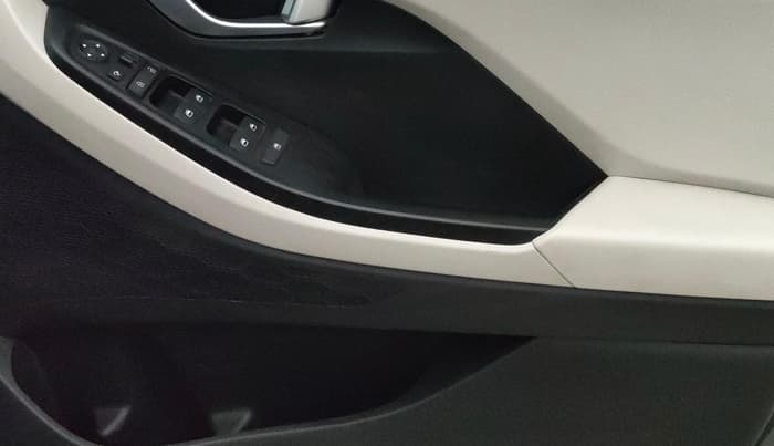 2023 Hyundai Creta SX IVT 1.5 PETROL, Petrol, Automatic, 29,989 km, Driver Side Door Panels Control