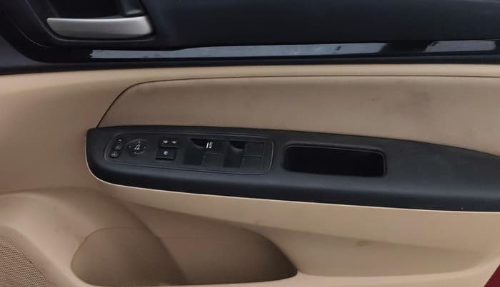 2020 Honda Amaze 1.2L I-VTEC VX, Petrol, Manual, 71,239 km, Driver Side Door Panels Control