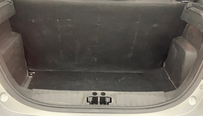 2016 Ford New Figo TREND 1.2 PETROL, Petrol, Manual, 1,11,369 km, Boot Inside