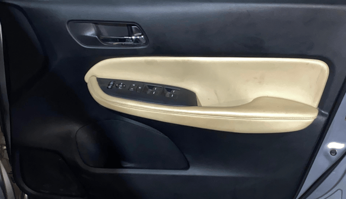 2020 Honda City 1.5L I-VTEC ZX, Petrol, Manual, 63,703 km, Driver Side Door Panels Control