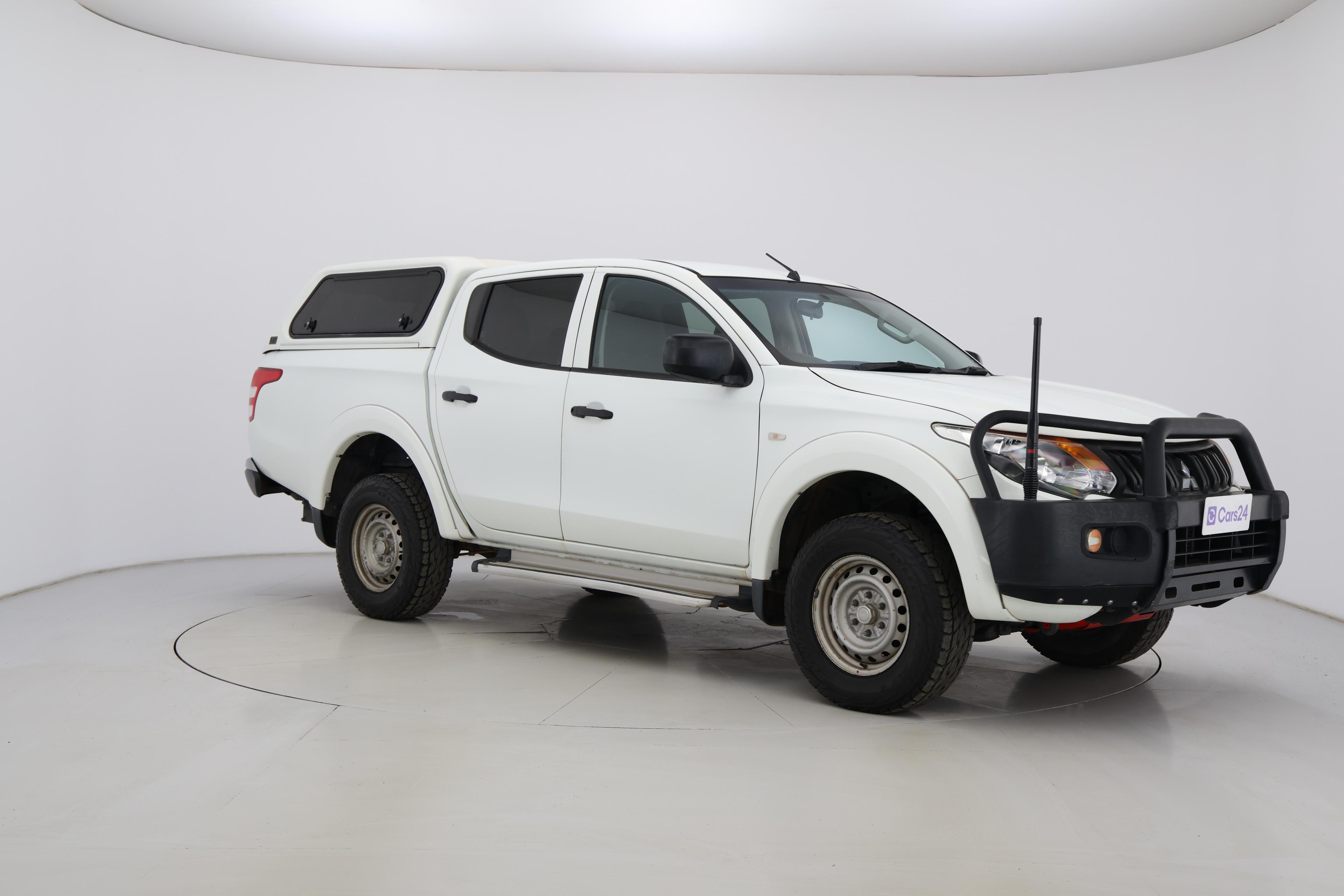 Mitsubishi Triton image
