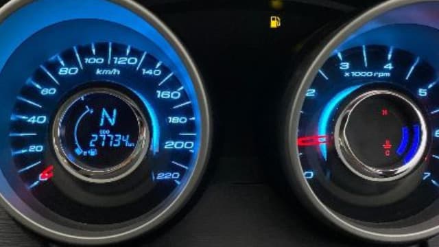 2017 Mahindra XUV500 W8, Diesel, Manual, 27,728 km, Odometer Image
