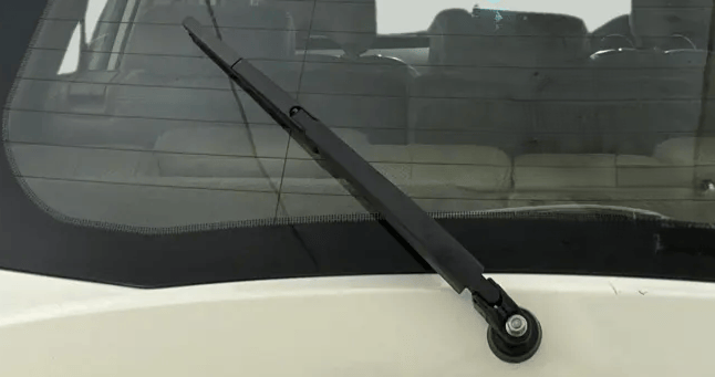 2017 Mahindra XUV500 W8, Diesel, Manual, 27,728 km, Rear Wiper