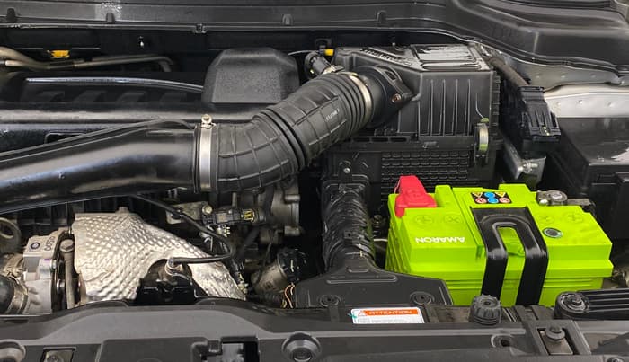 2020 Mahindra XUV300 W8 (O) 1.5 DIESEL, Diesel, Manual, 1,14,378 km, Engine View - Left