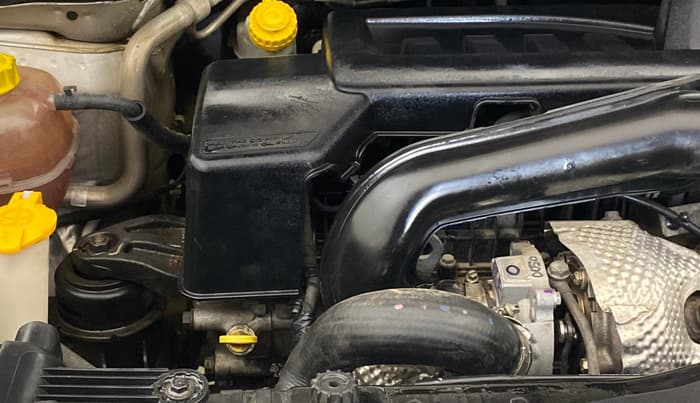 2020 Mahindra XUV300 W8 (O) 1.5 DIESEL, Diesel, Manual, 1,14,378 km, Engine View - Right