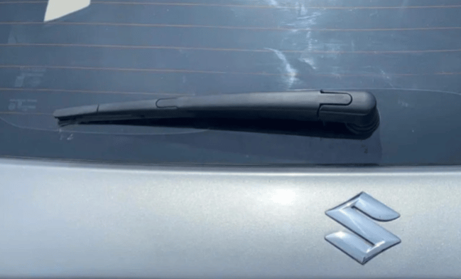 2017 Maruti Vitara Brezza ZDI, Diesel, Manual, 1,18,691 km, Rear Wiper